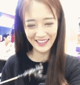 93bf340b9c504fafa987057cdc1ac21e.gif