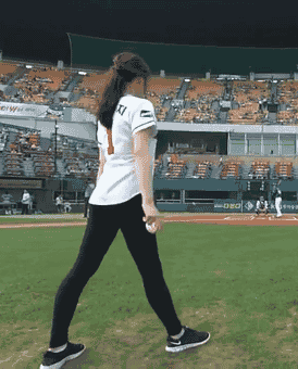 202112162210425987.gif