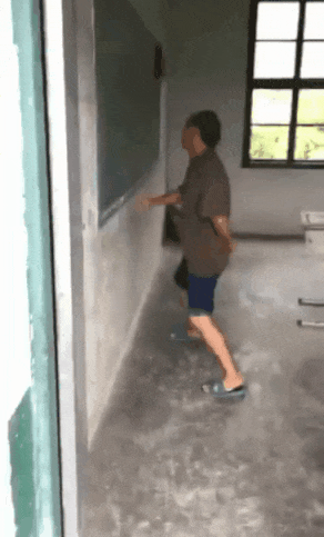 ChMlWlyq_laIEyBmAH_eKGo0kqYAAJTtgBLRG0Af95A425.gif