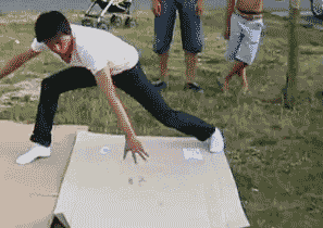 201303271630086072.gif