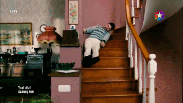 sZgNVYJFiAMoeISlHptXuApXDsEVNnFr.gif